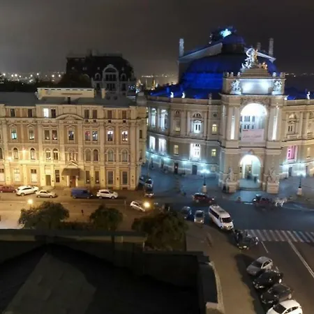 Apartments First Room - Апартаменты Первый Номер *
